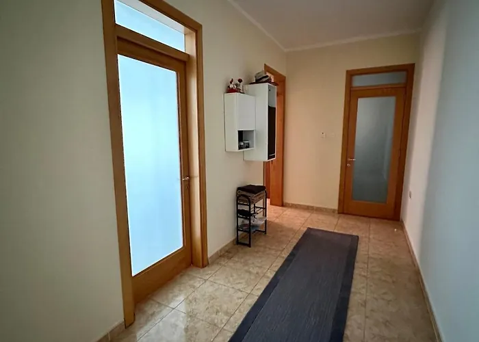 Flower: Modern Flat Close To Airport/bus Stops Appartamento Tarxien