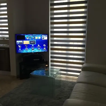 Flower: Modern Flat Close To Airport/bus Stops Apartment Tarxien